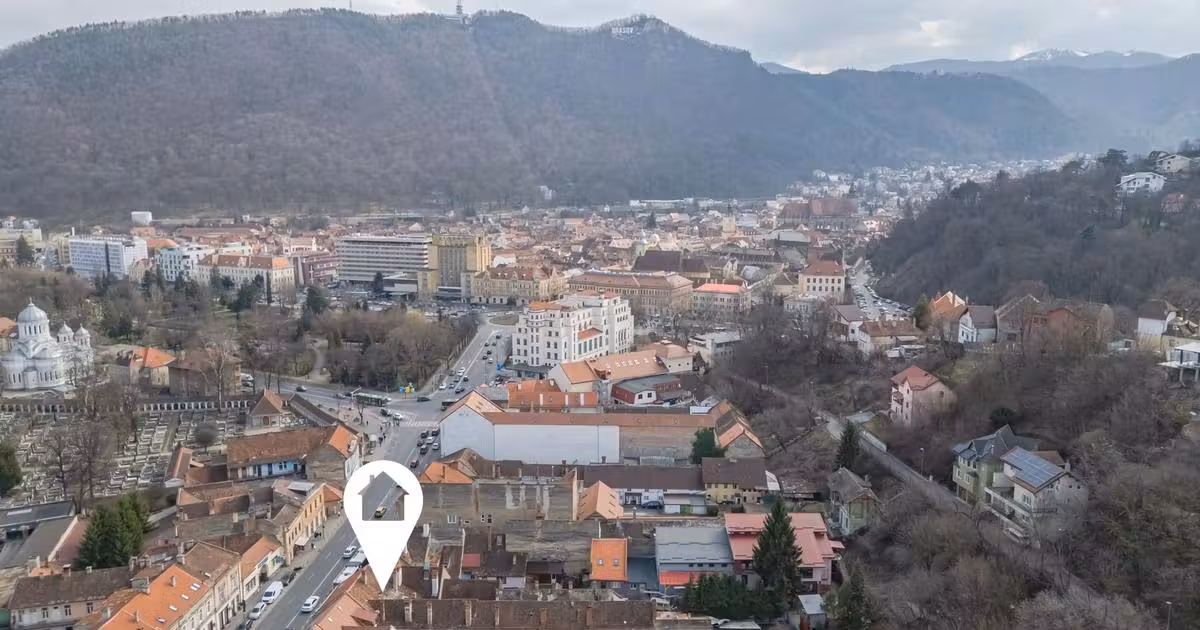 Casă individuală de vânzare cu 16 camere în zona Brașovul Vechi, Brașov