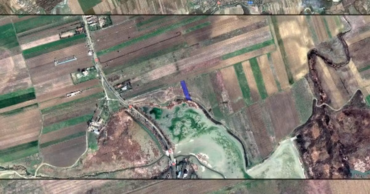 Teren Construcții extravilan de vânzare de 2600 mp, în Cornești