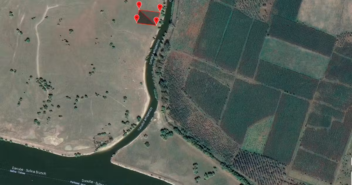 Teren extravilan de vânzare de 5000 mp, în Maliuc