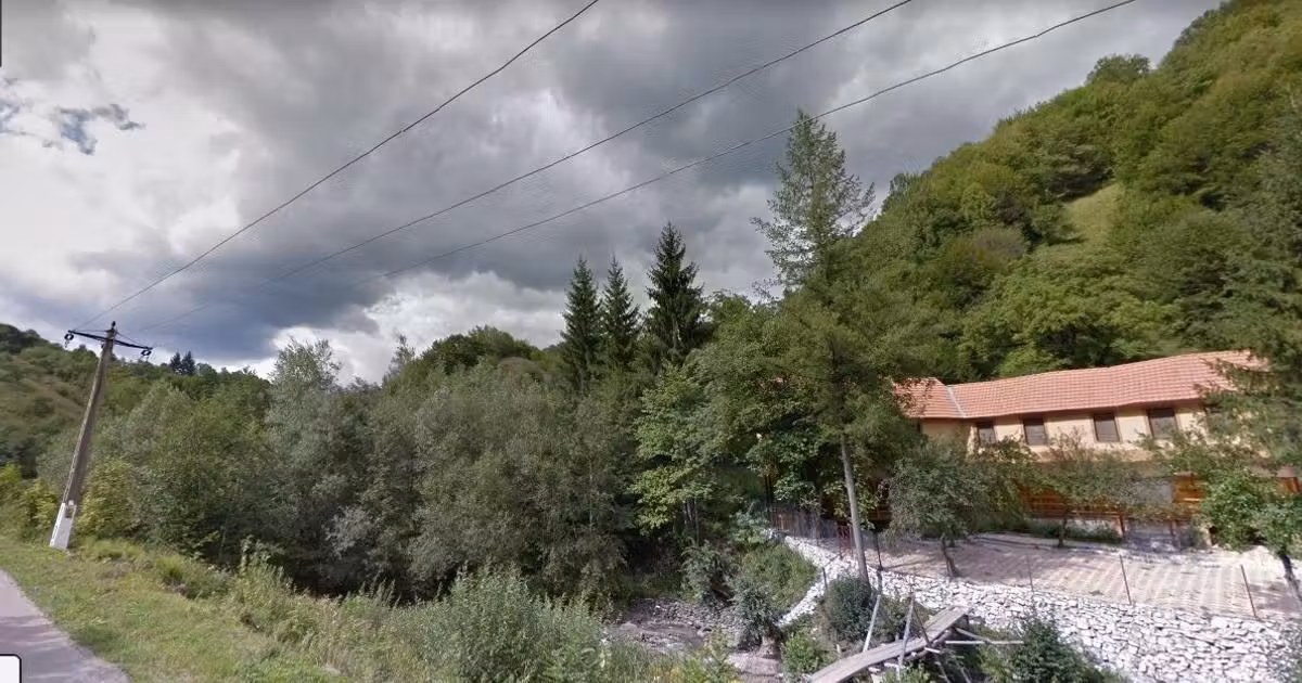 Teren Construcții extravilan de vânzare de 32000 mp, în Rusca Montană