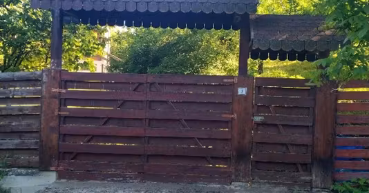 Casă Boțești