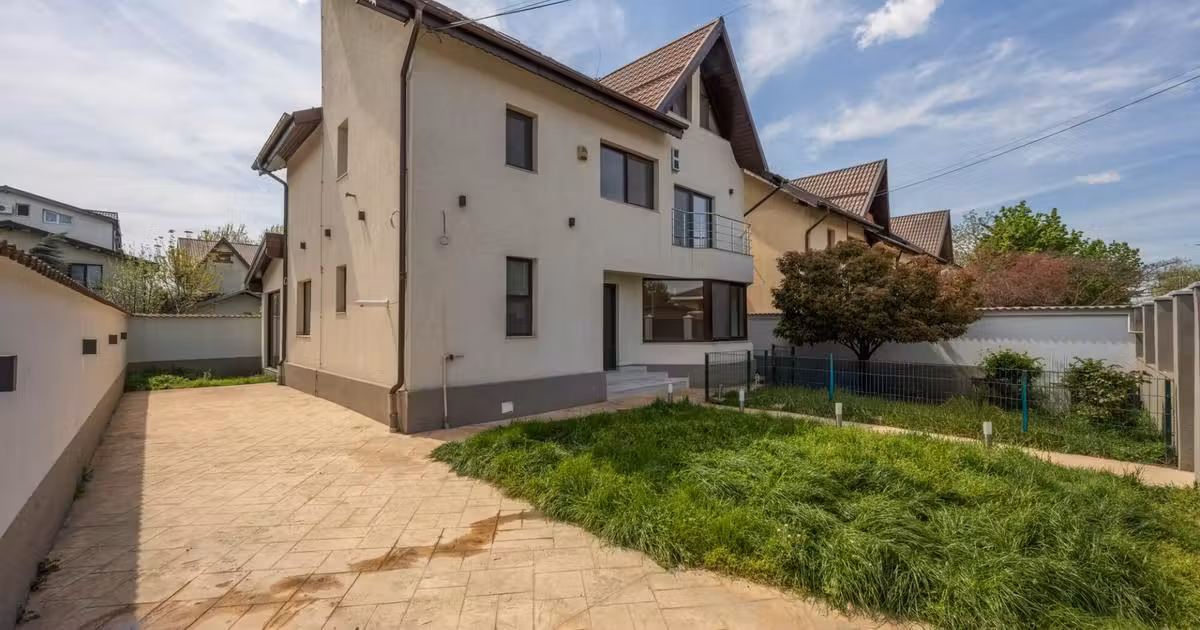 Casă individuală de vânzare cu 6 camere în Pantelimon