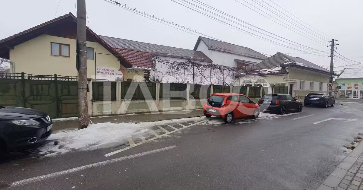 Casă individuală de vânzare cu 6 camere, mobilată în Făgăraș