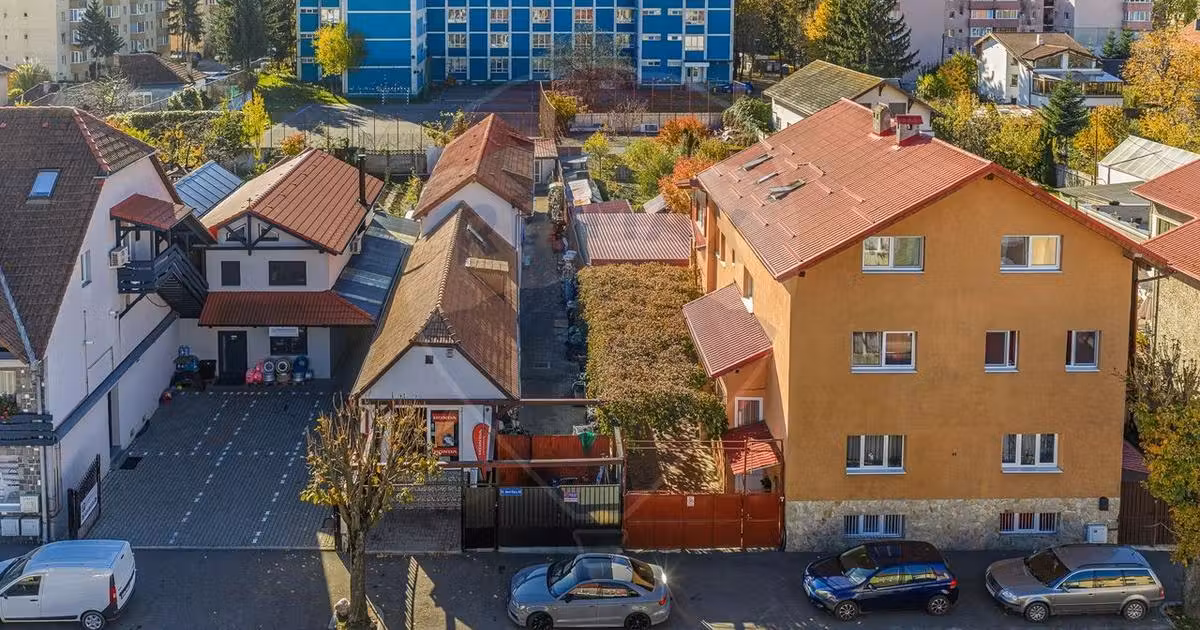 Casă individuală de vânzare cu 6 camere, mobilată în zona Aurel Vlaicu, Brașov
