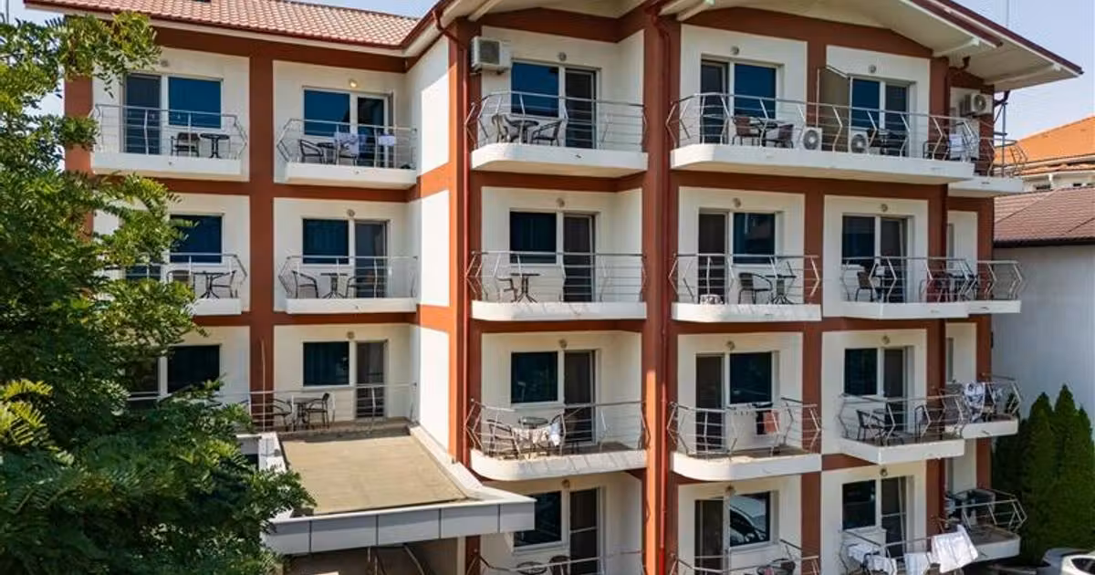 Hotel/Pensiune de vânzare de 1,681 mp, în Eforie Nord