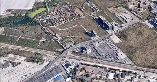 Teren Central