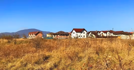 Teren Ghimbav Livadă