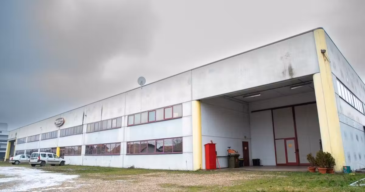 Spațiu industrial de vânzare 3700 mp în zona Plopi, Timișoara