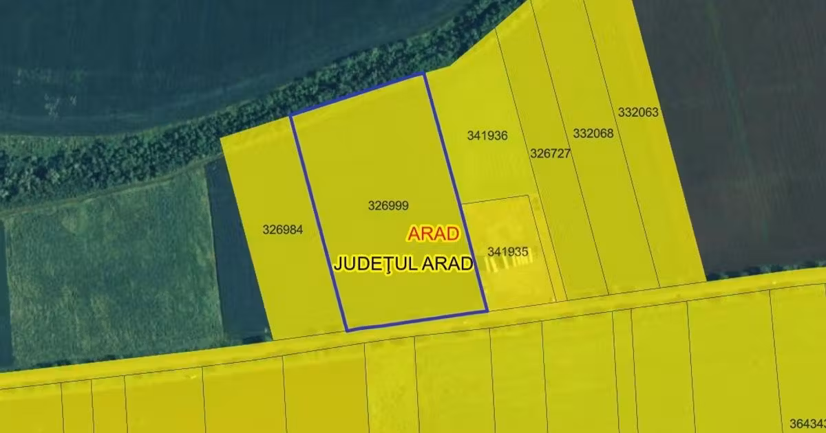 Teren agricol intravilan de vânzare de 40600 mp, în zona 3 Insule, Arad