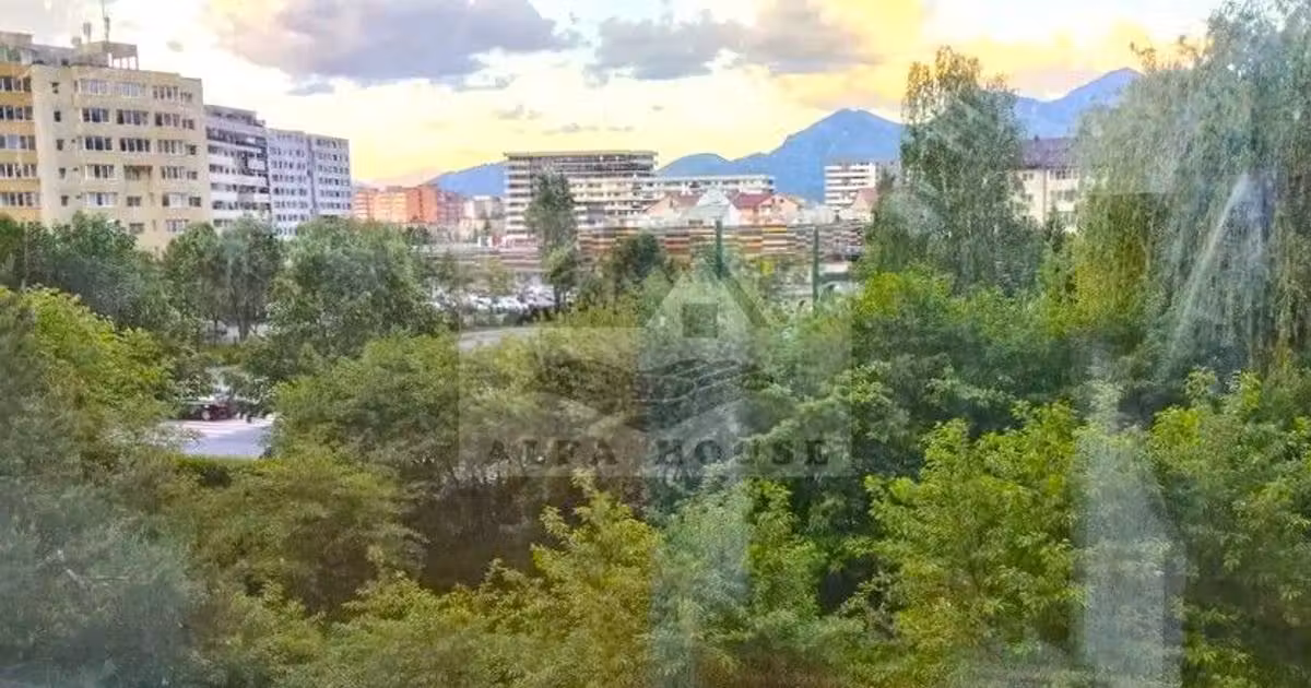 Apartament de vânzare cu 2 camere, mobilat în zona Răcădău, Brașov