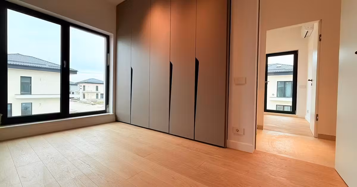 Casă individuală de vânzare cu 4 camere în Corbeanca