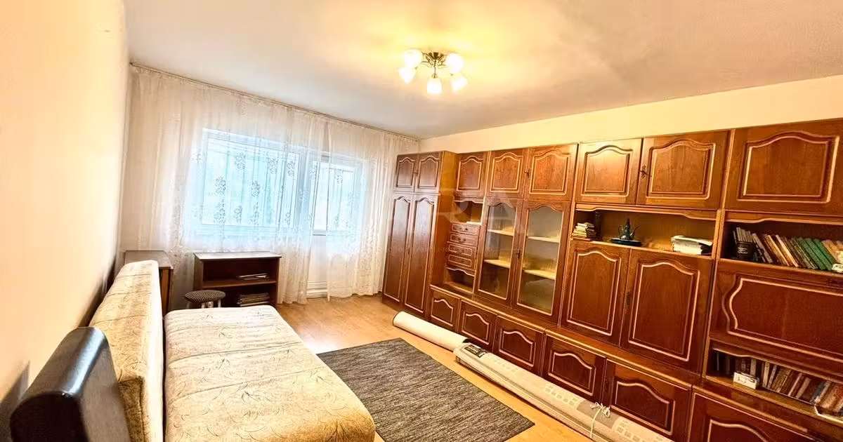 Apartament de vânzare cu 4 camere în zona Mănăștur, Cluj-Napoca
