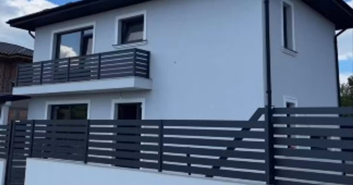 Casă individuală de vânzare cu 4 camere în Balciu