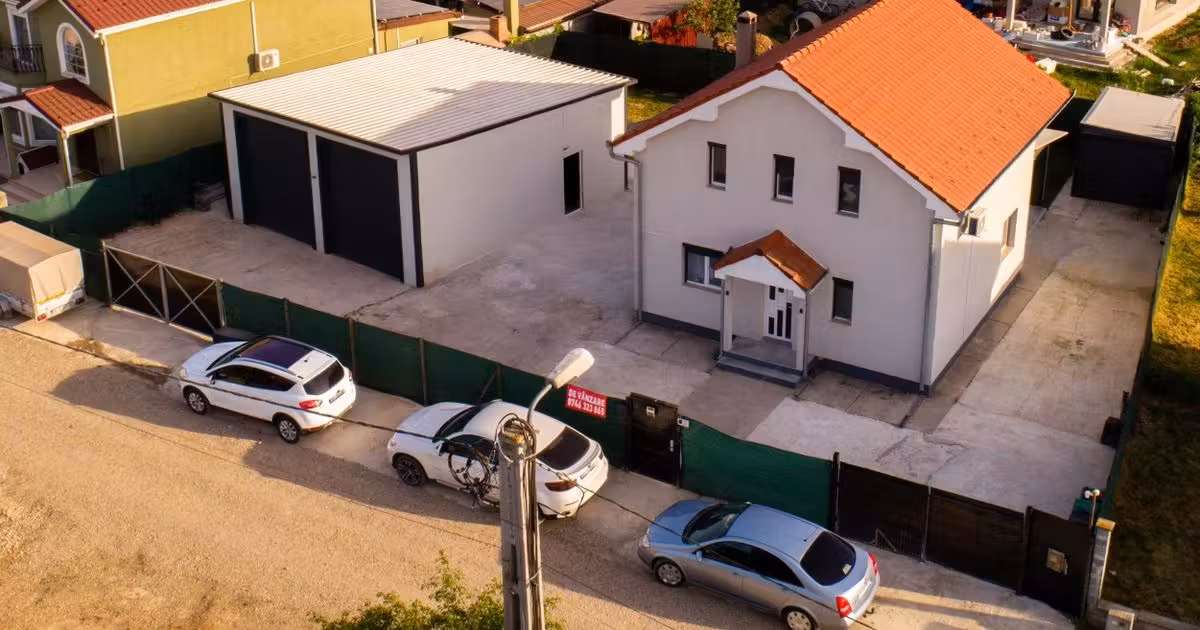 Casă individuală de vânzare cu 4 camere, mobilată în zona Exterior Vest, Oradea
