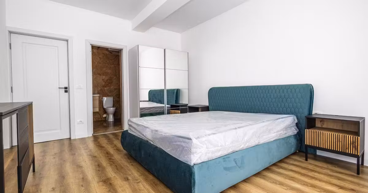 Apartament de vânzare cu 3 camere, mobilat în Mamaia-Sat