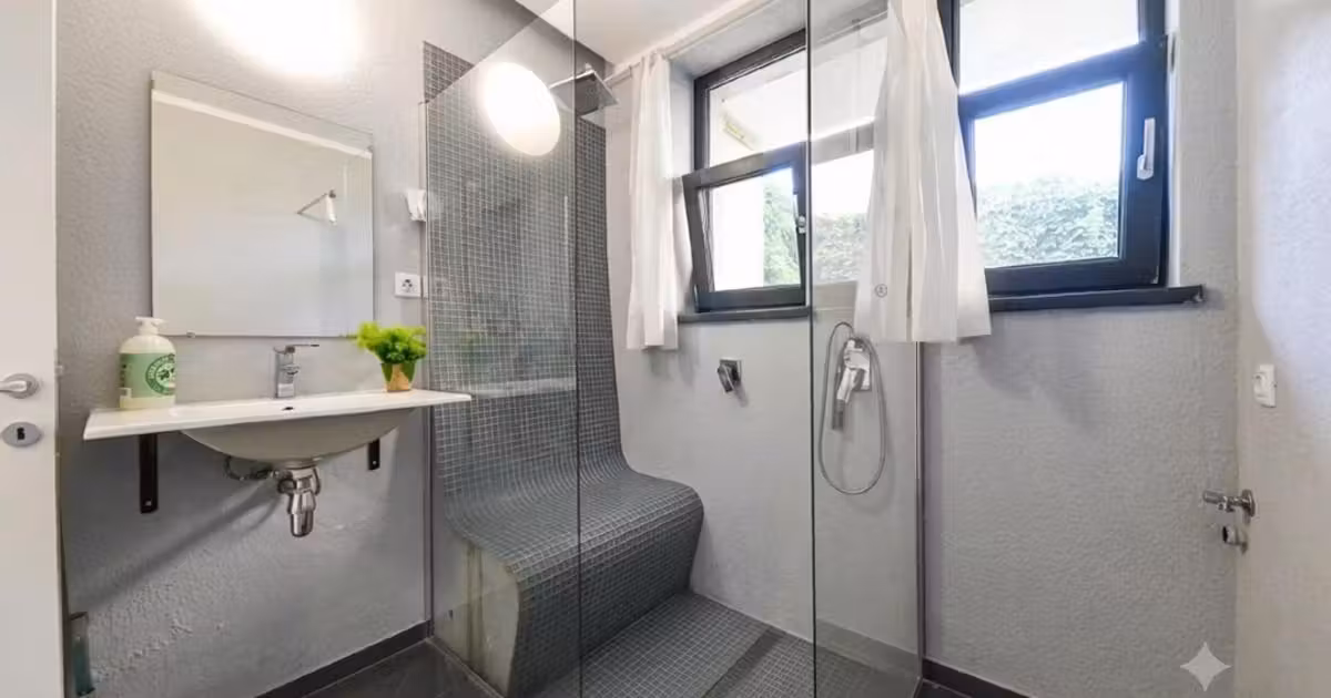 Apartament de vânzare cu 2 camere, mobilat în zona Bună Ziua, Cluj-Napoca