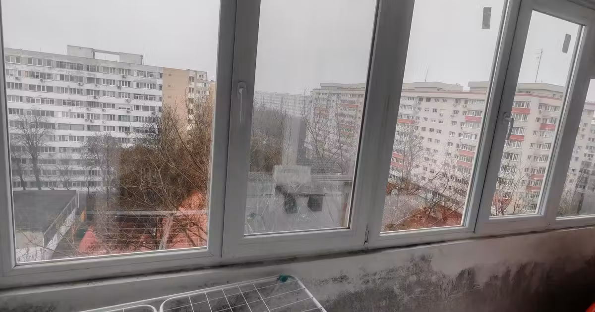 Apartament de vânzare cu 2 camere în zona Alexandru Obregia, Sector 4