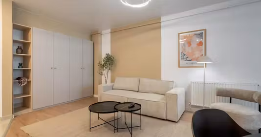 Apartament 13 Septembrie