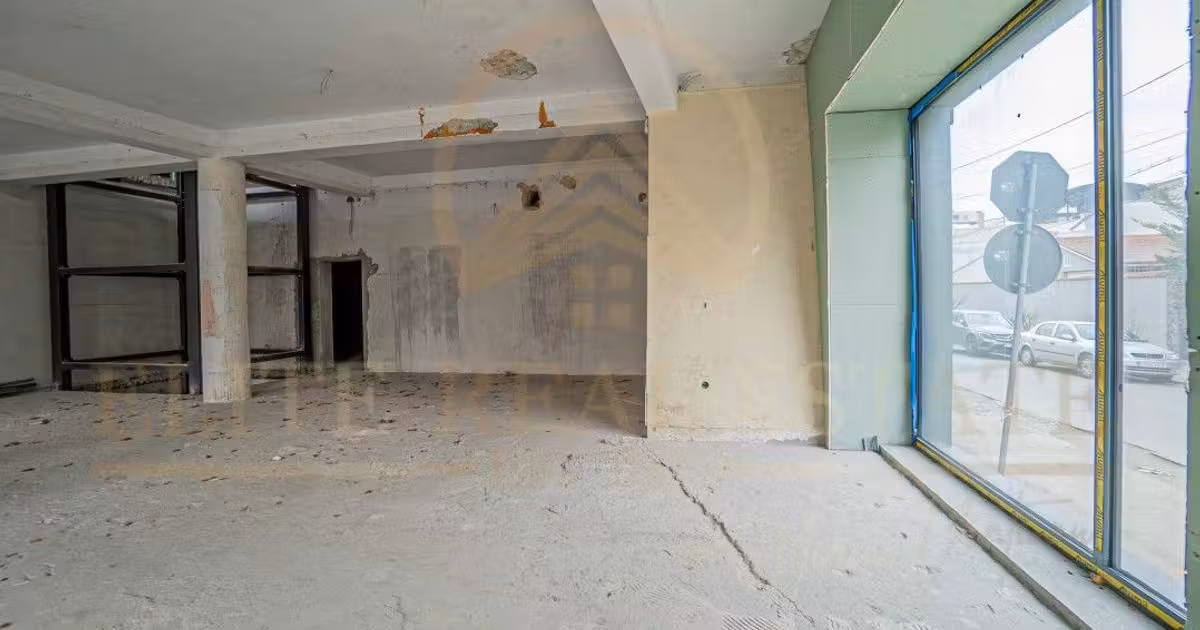 Spațiu comercial de vânzare de 470 mp, în zona Faleza Nord, Constanța