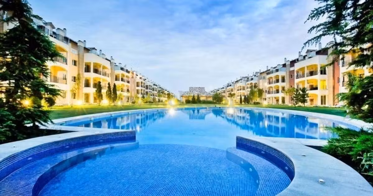 Apartament de vânzare cu 4 camere, mobilat în Voluntari