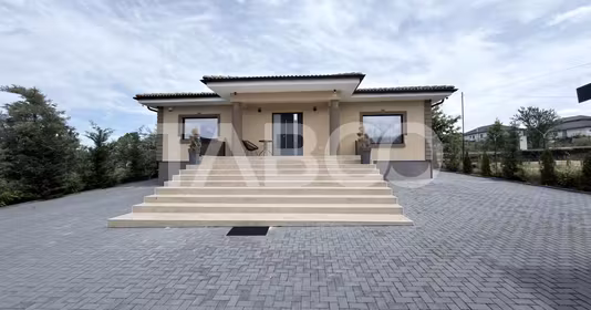 Casă Cisnădie