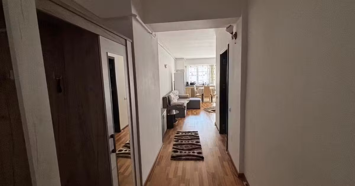 Apartament de vânzare cu 3 camere, mobilat în zona Central, Râmnicu Vâlcea