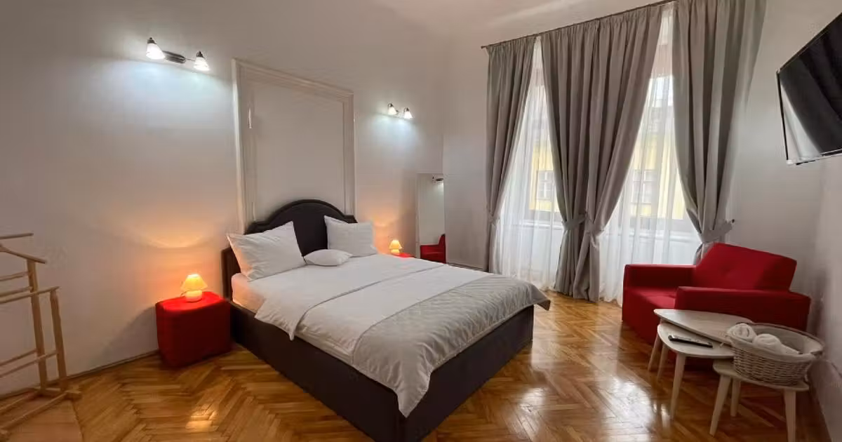 Apartament de vânzare cu 3 camere, mobilat în zona Ultracentral, Sibiu