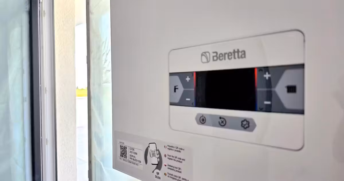 Apartament de vânzare cu 2 camere în zona Titan, Sector 3