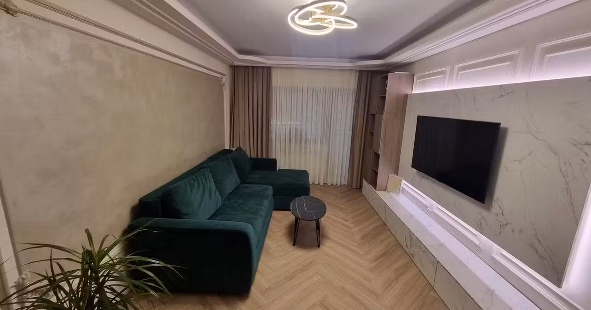 Apartament de vânzare cu 3 camere, mobilat în zona Faleza Nord, Constanța