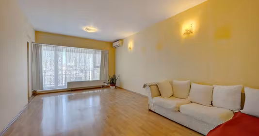 Apartament Titan