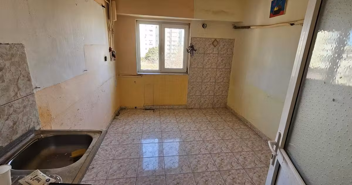 Apartament de vânzare cu 3 camere în zona Faleza Nord, Constanța