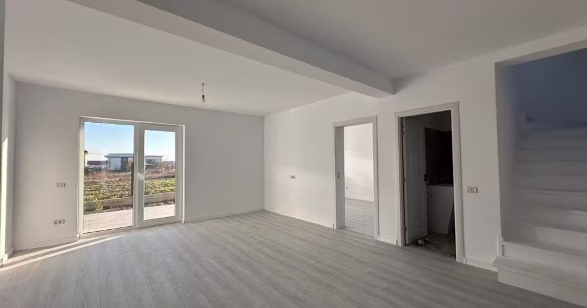 Duplex de vânzare cu 5 camere în zona Popas Păcurari, Iași