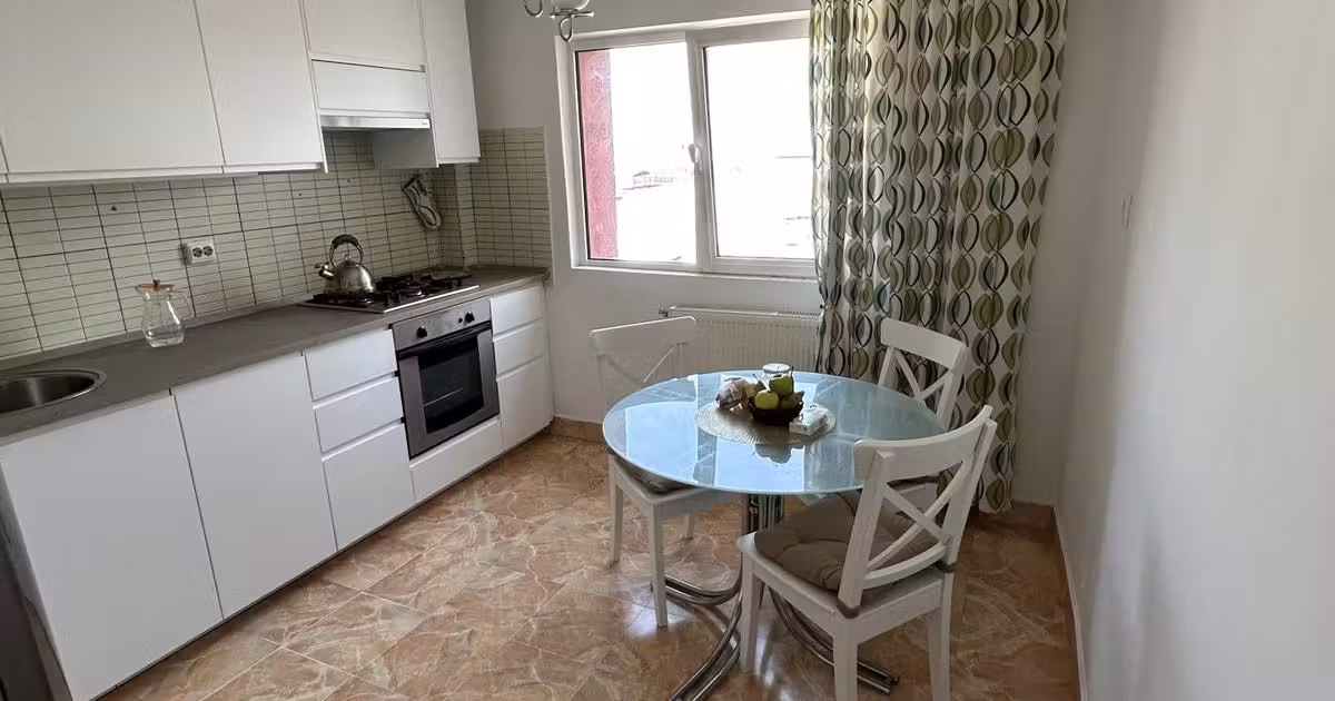 Apartament de vânzare cu 2 camere, mobilat în zona 1 Mai, Sector 1