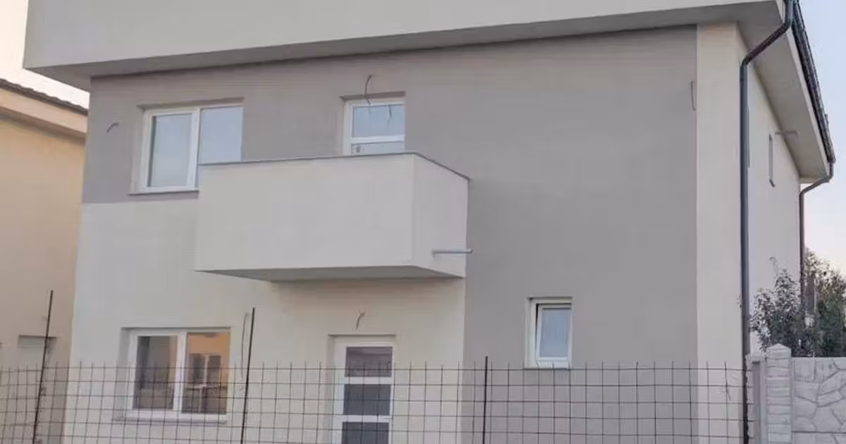 Casă individuală de vânzare cu 5 camere în zona Bariera Vâlcii, Craiova