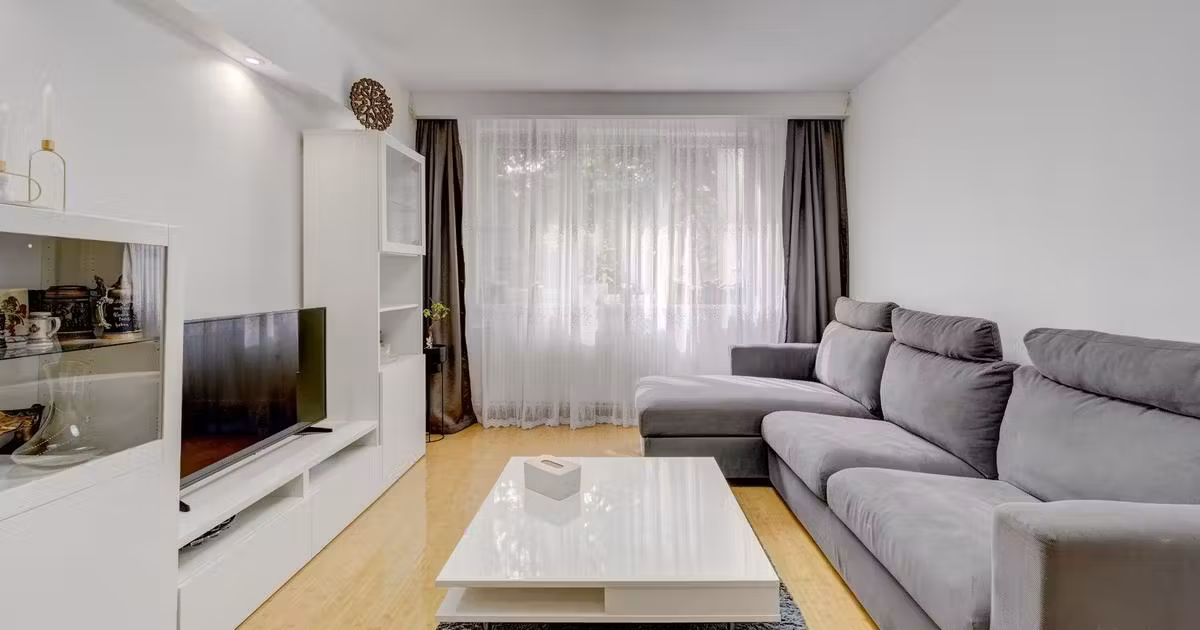 Apartament de vânzare cu 4 camere, mobilat în zona Berceni, Sector 4