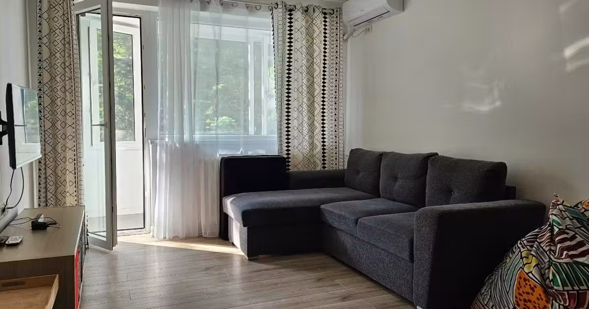 Apartament de vânzare cu 2 camere, mobilat în zona Berceni, Sector 4