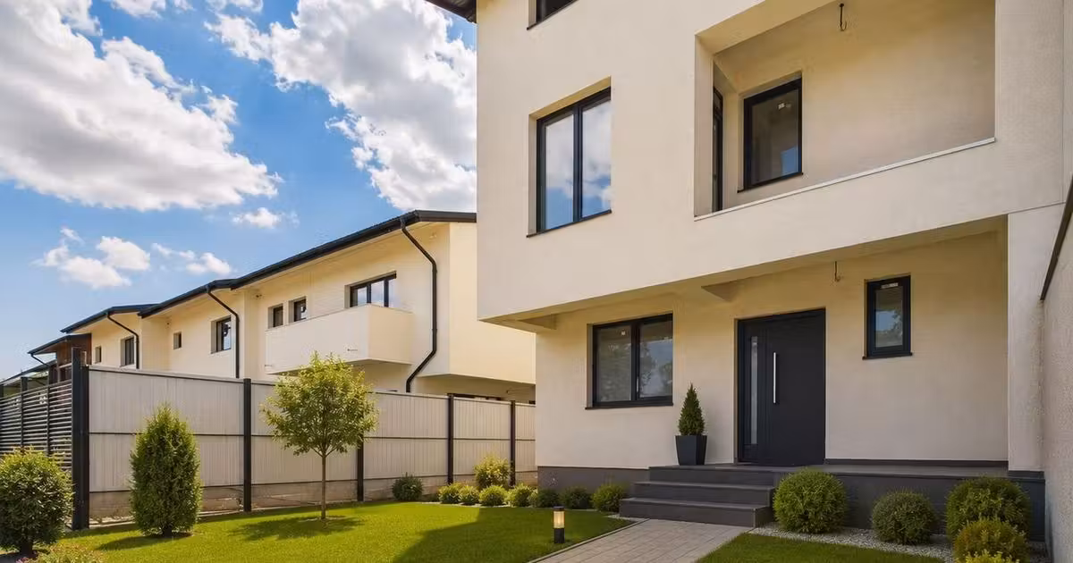 Casă individuală de vânzare cu 5 camere în Domnești