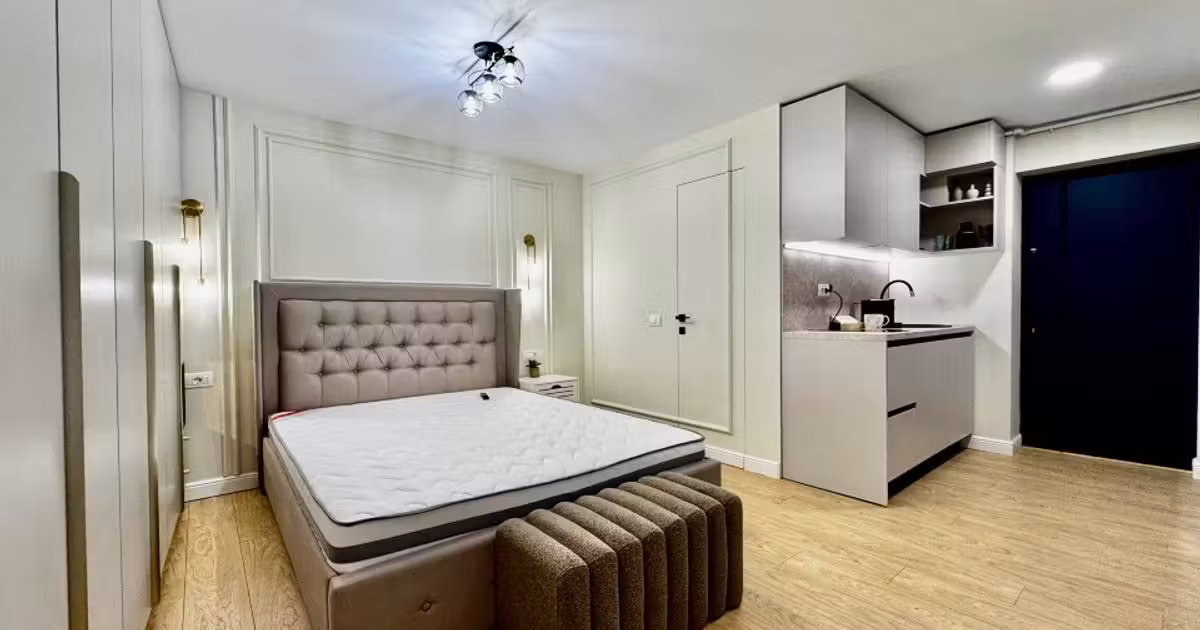 Garsonieră de vânzare, mobilată în zona Centrul Istoric, Brașov