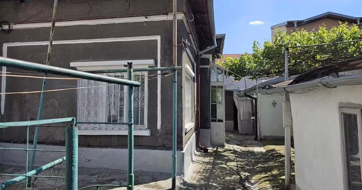 Casă individuală de vânzare cu 3 camere în zona Titulescu, Sector 1