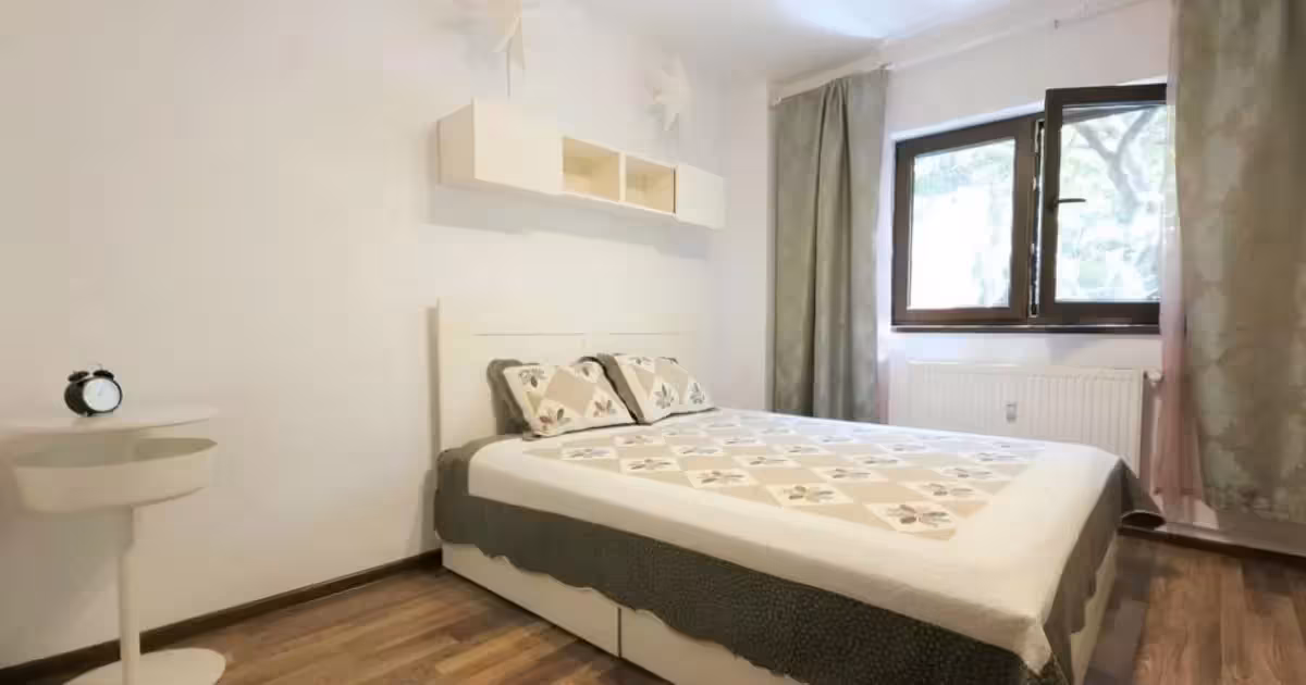 Apartament de vânzare cu 2 camere în zona Tineretului, Sector 4