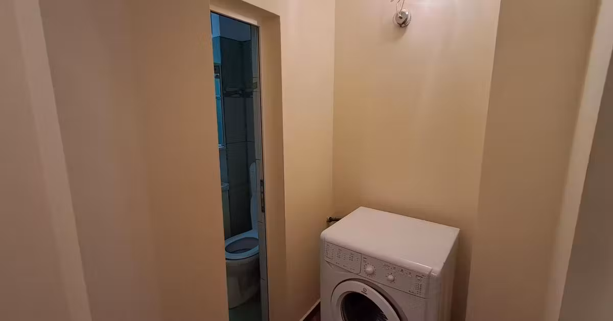 Apartament de vânzare cu 3 camere, mobilat în zona Brăilei, Focșani