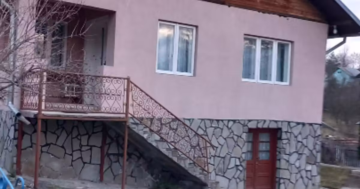 Casă individuală de vânzare cu 4 camere, mobilată în Provița de Jos