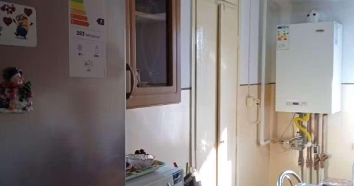 Apartament de vânzare cu 2 camere, mobilat în Câmpia Turzii