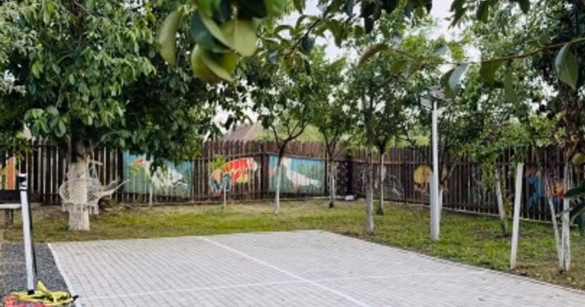 Casă individuală de vânzare cu 5 camere, mobilată în Parța