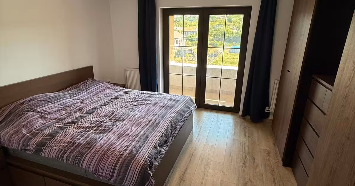 Casă individuală de vânzare cu 6 camere în Malcoci