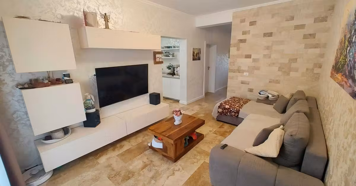 Casă de vânzare cu 5 camere în zona Braytim, Timișoara