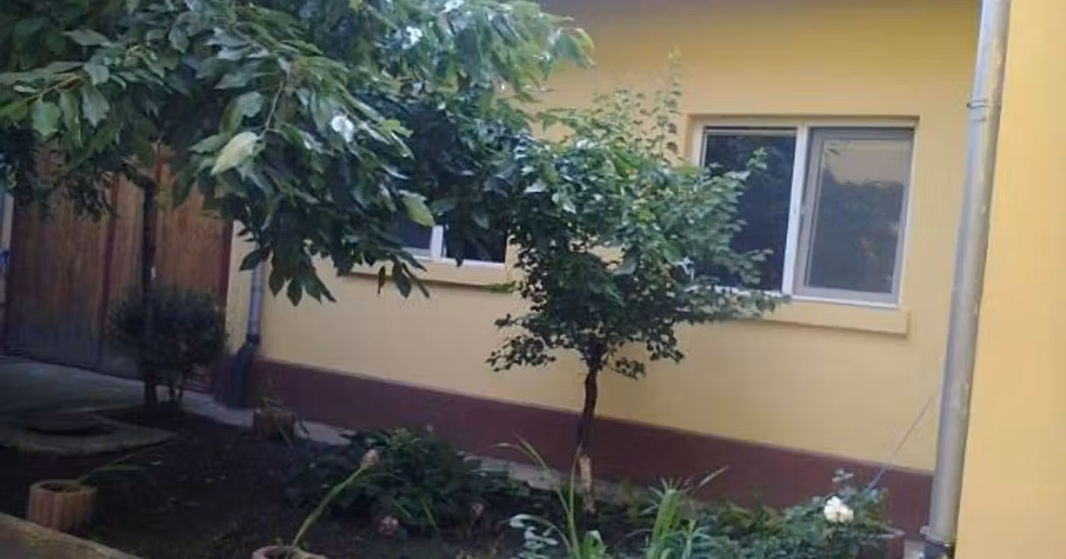 Casă individuală de vânzare cu 5 camere în zona B-dul București, Ploiești