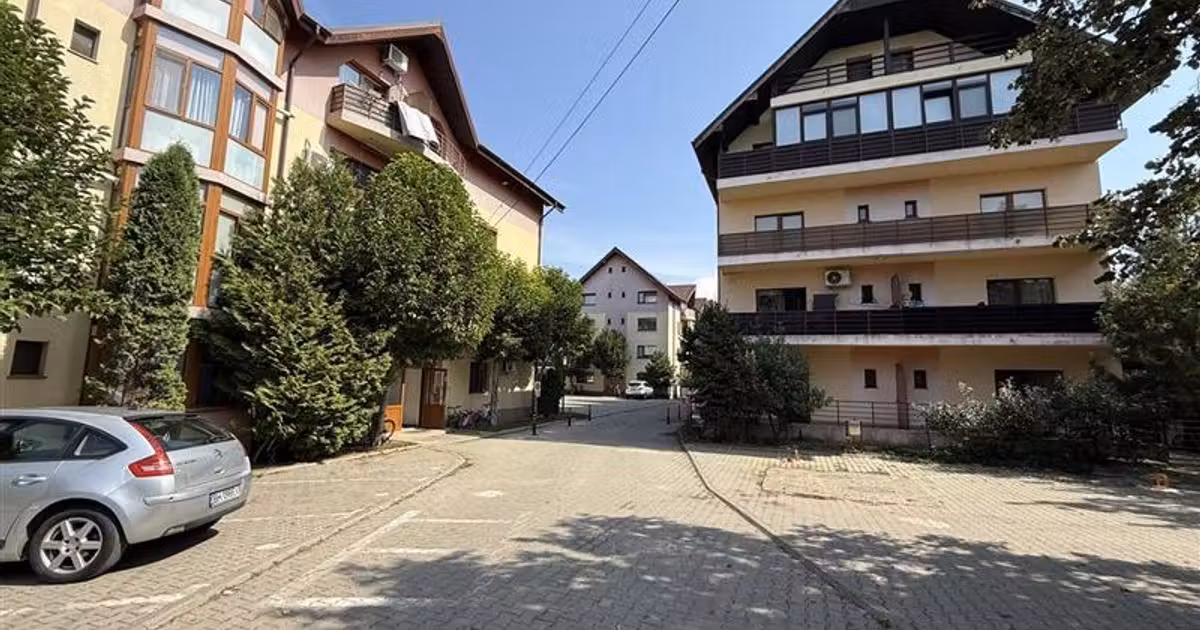 Apartament de vânzare cu 2 camere, mobilat în zona Nord, Bacău