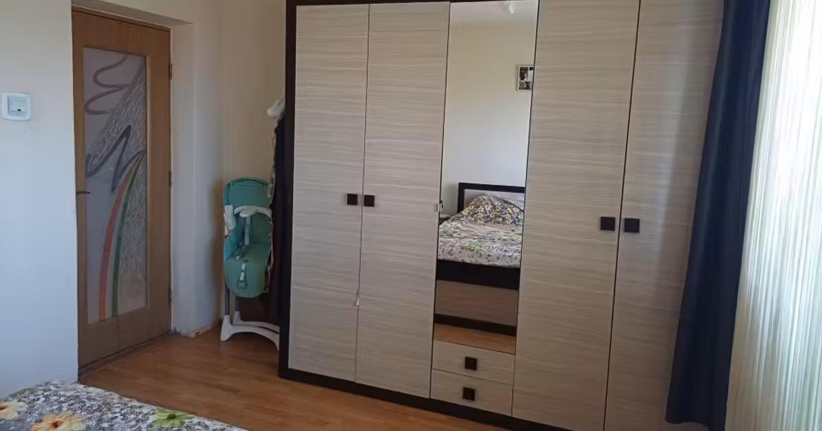 Apartament de vânzare cu 2 camere, mobilat în Râșnov