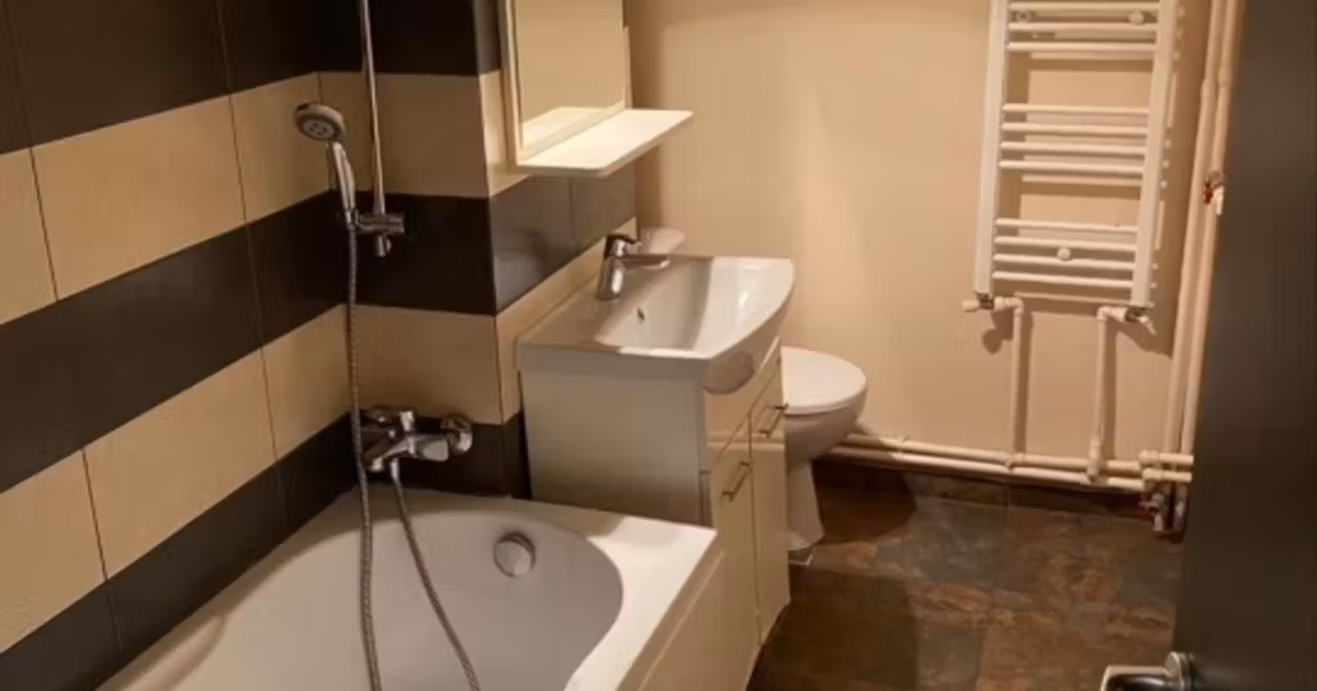 Apartament de vânzare cu 2 camere în zona Podu Roș, Iași